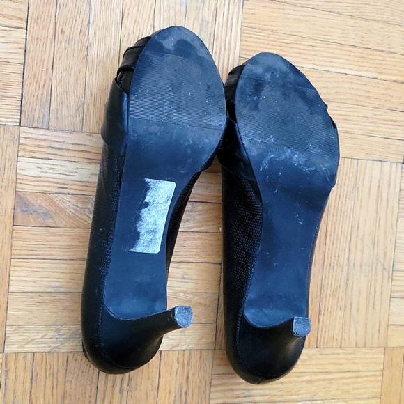 Black peep-toe heels - Picture 3 of 4